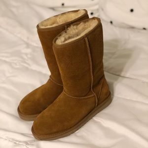 BRAND NEW UGGS